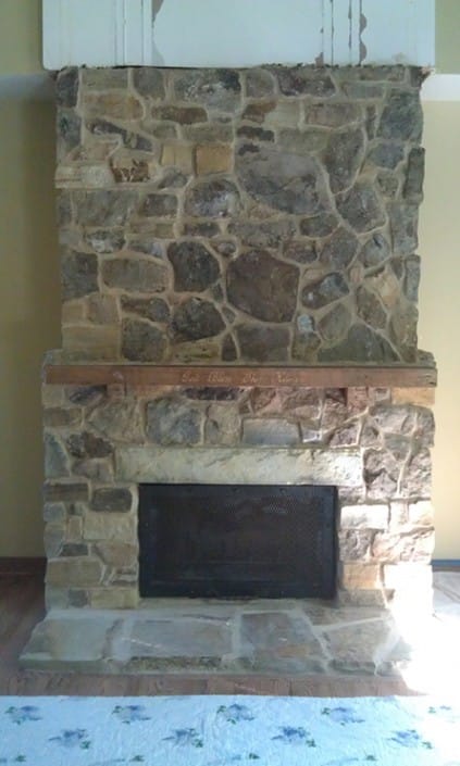 Living Room Fireplace After work: Tin Cut Natural Stone
